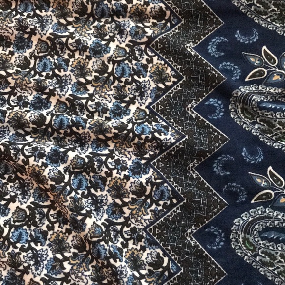 Tunic - Picture 3 of 8